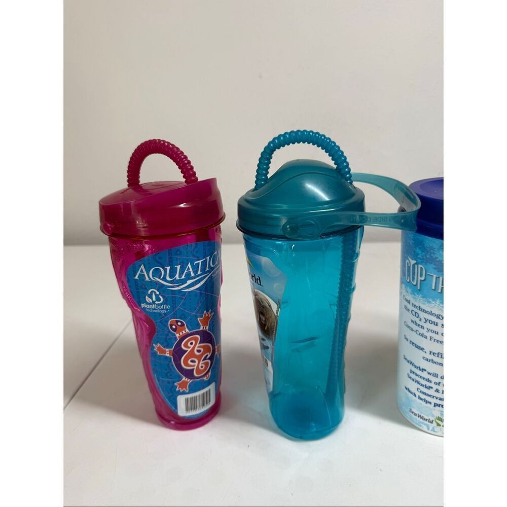 Set of 4 SeaWord, Universal Studios, Aquatica Tumblers Straw Lids See descriptio - Picture 8 of 8
